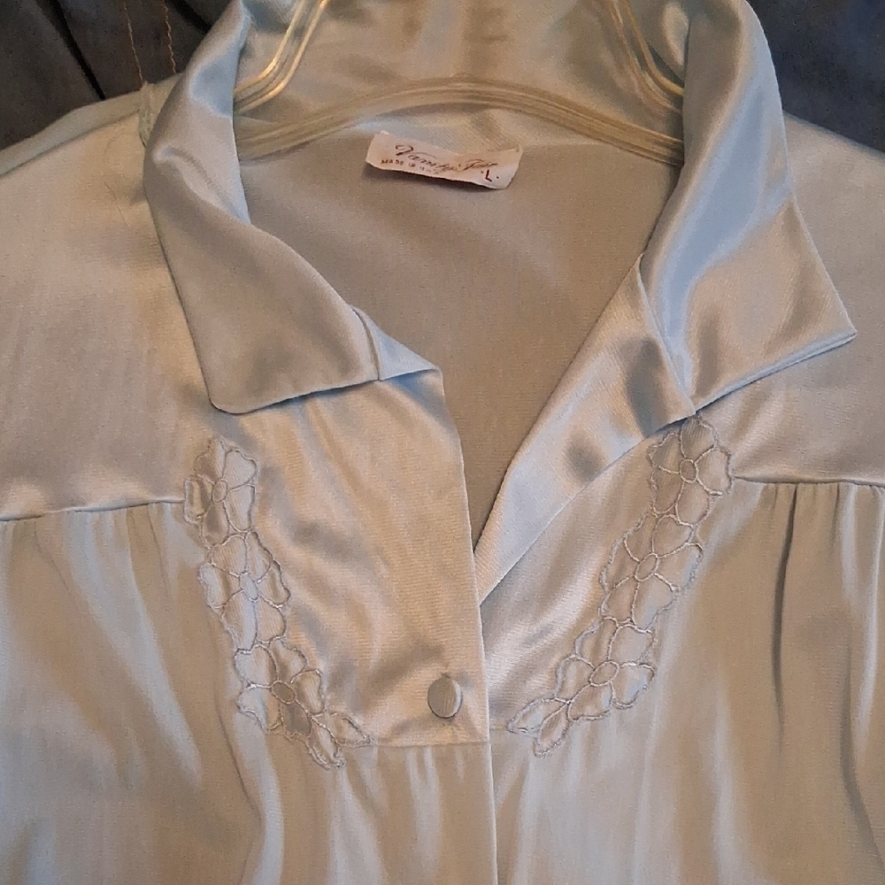 🧹Light Weight  Summer Robe - Picture 2 of 7